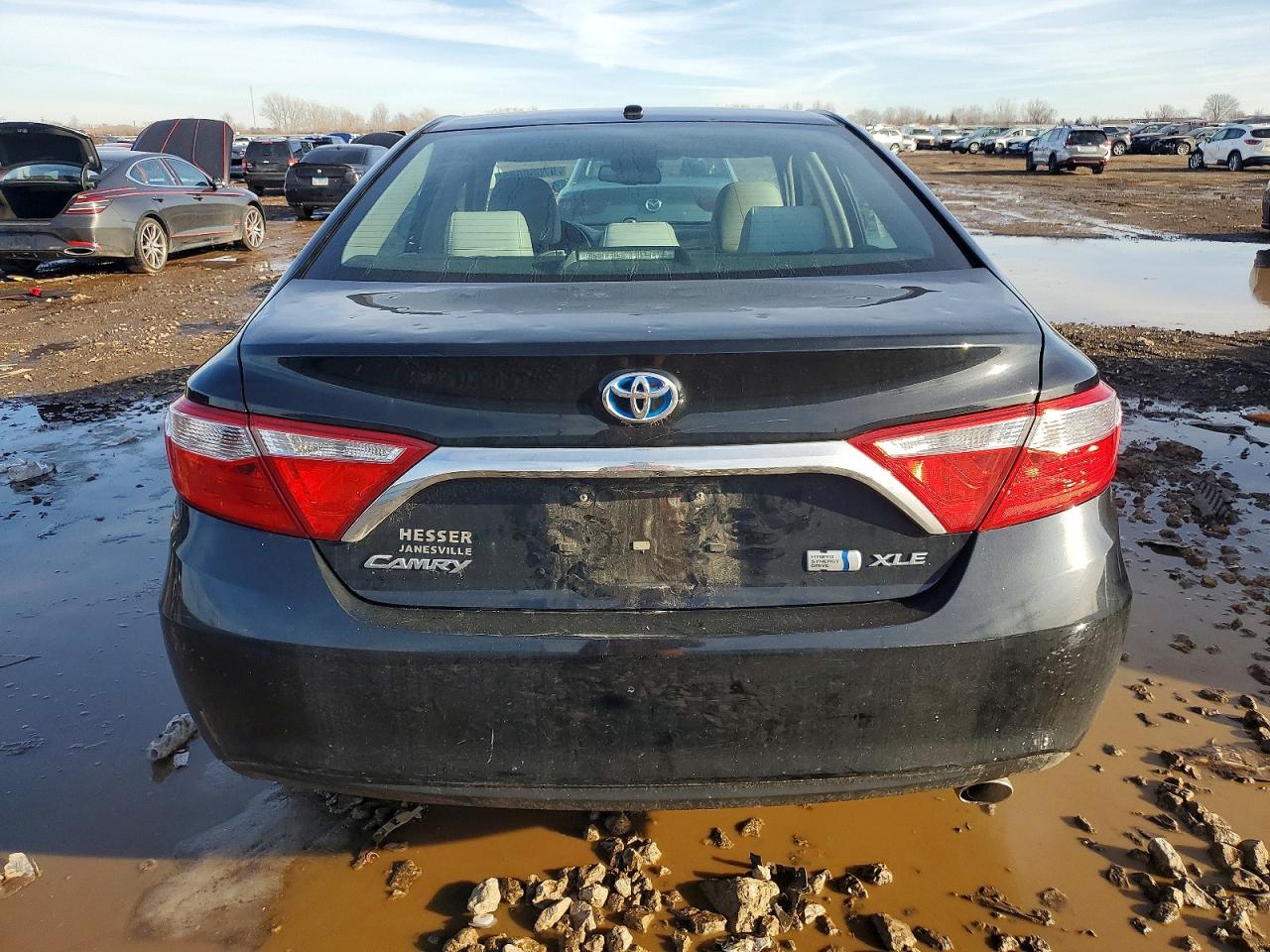 2015 TOYOTA CAMRY HYBRID photo 11