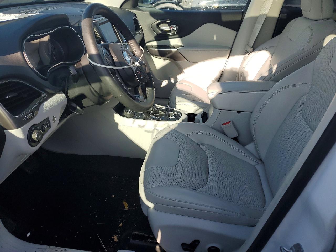 2022 JEEP CHEROKEE LATITUDE LUX photo 13