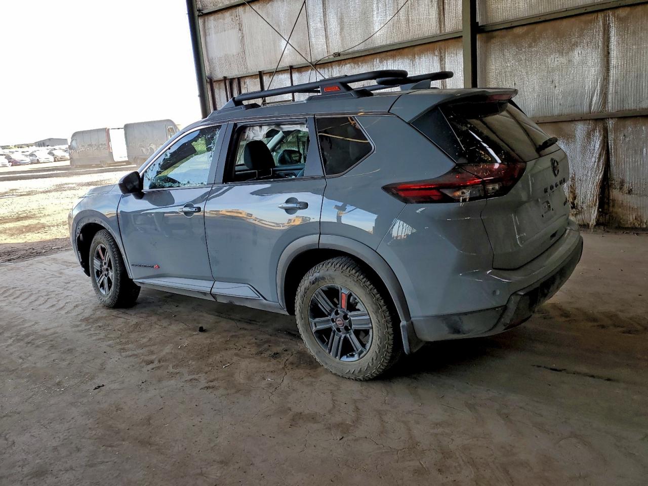 2025 NISSAN ROGUE SV photo 2