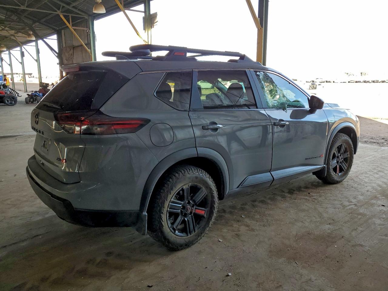 2025 NISSAN ROGUE SV photo 3