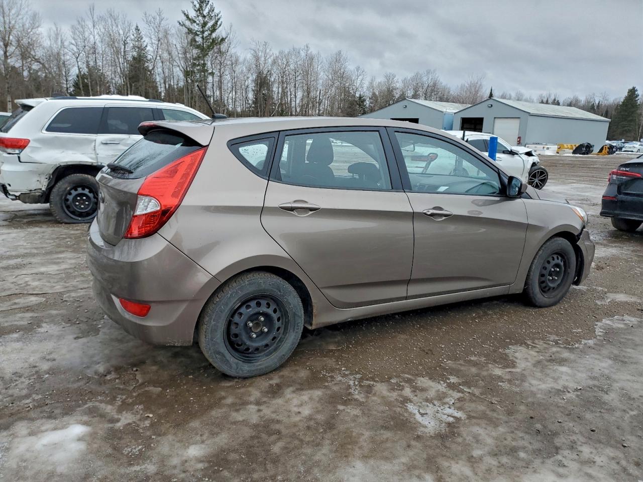 2014 HYUNDAI ACCENT GLS photo 3