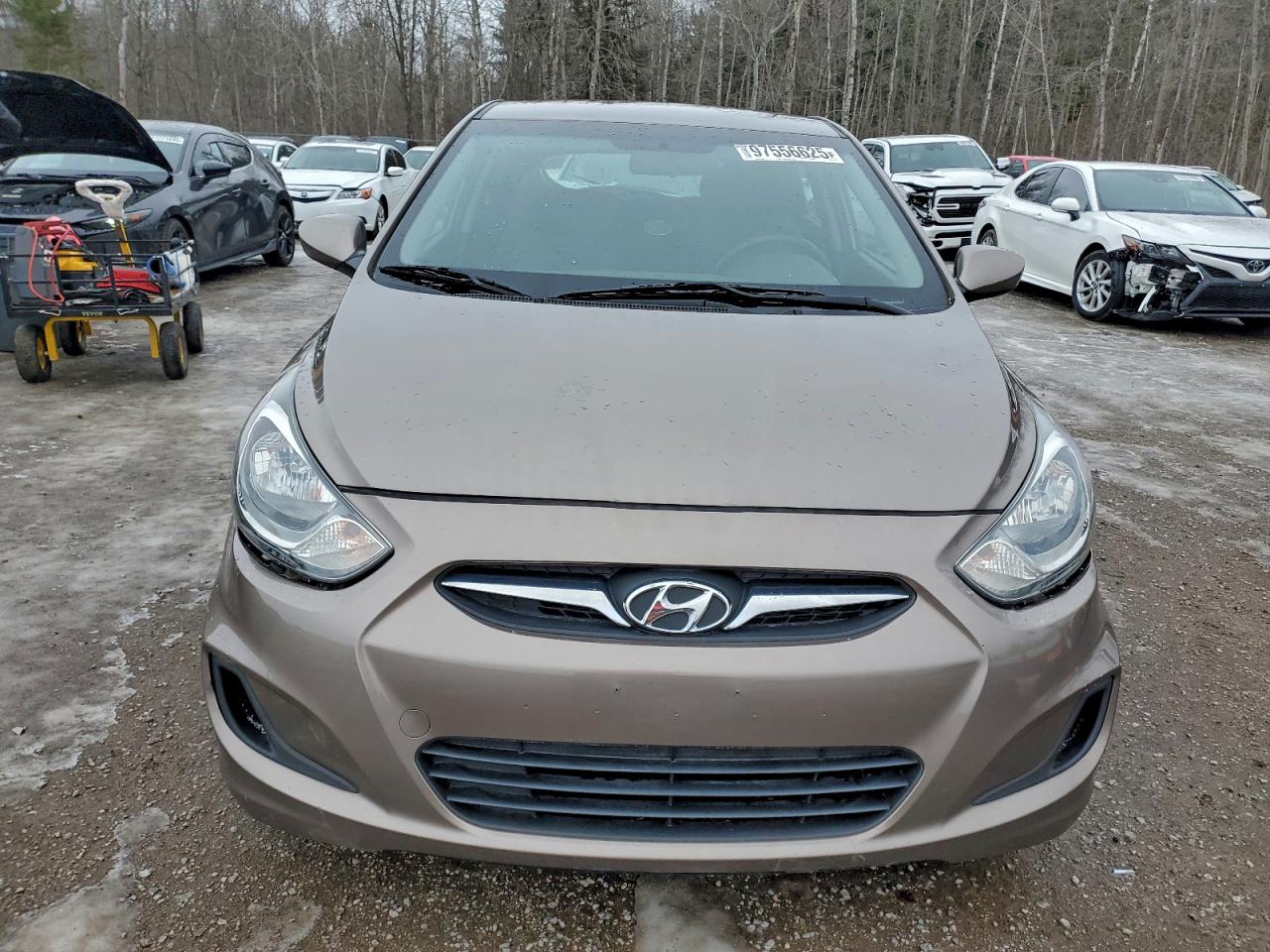2014 HYUNDAI ACCENT GLS photo 5