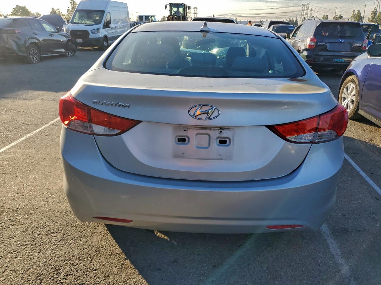 2013 HYUNDAI ELANTRA GLS photo 6