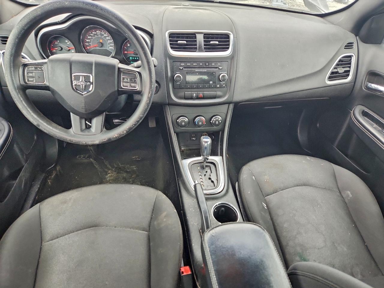 2014 DODGE AVENGER SE photo 8