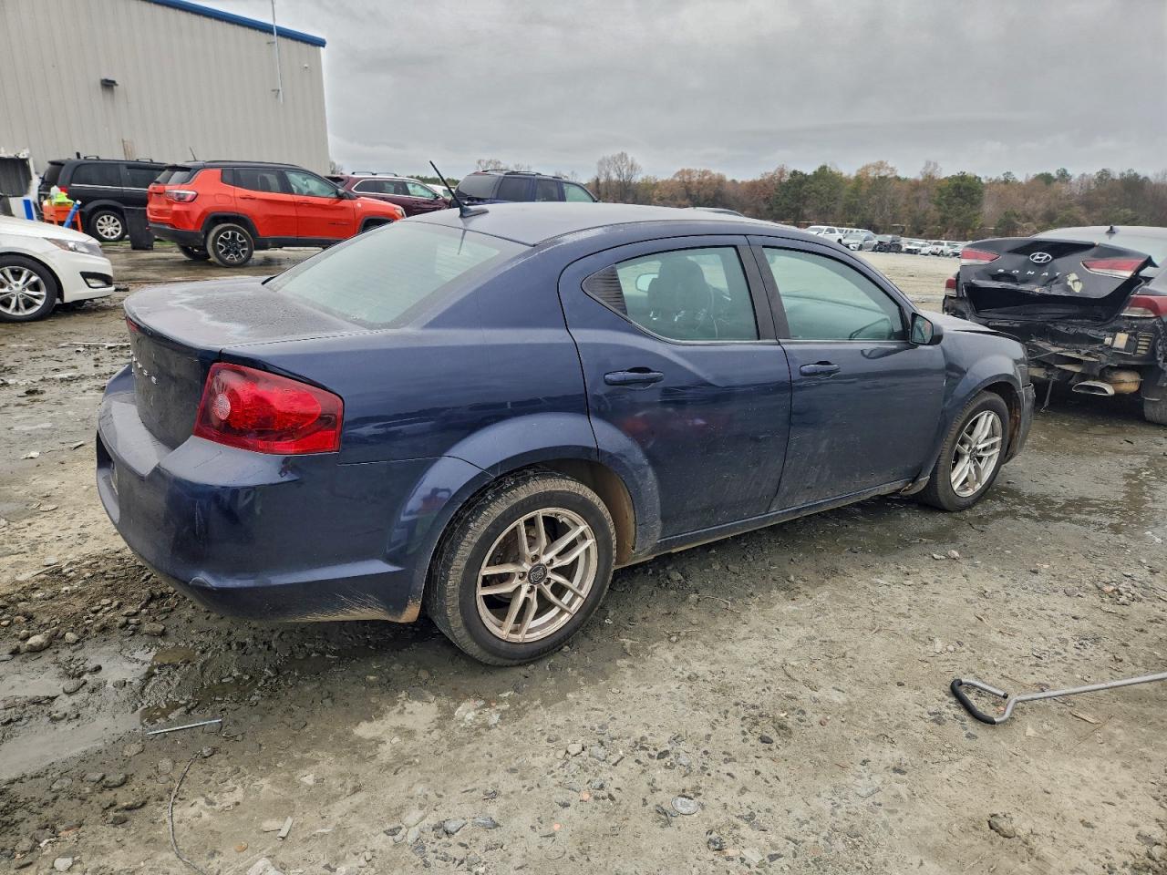 2014 DODGE AVENGER SE photo 3