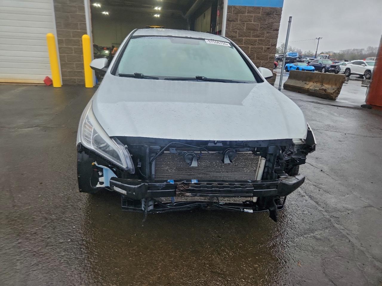 2017 HYUNDAI SONATA SE photo 5