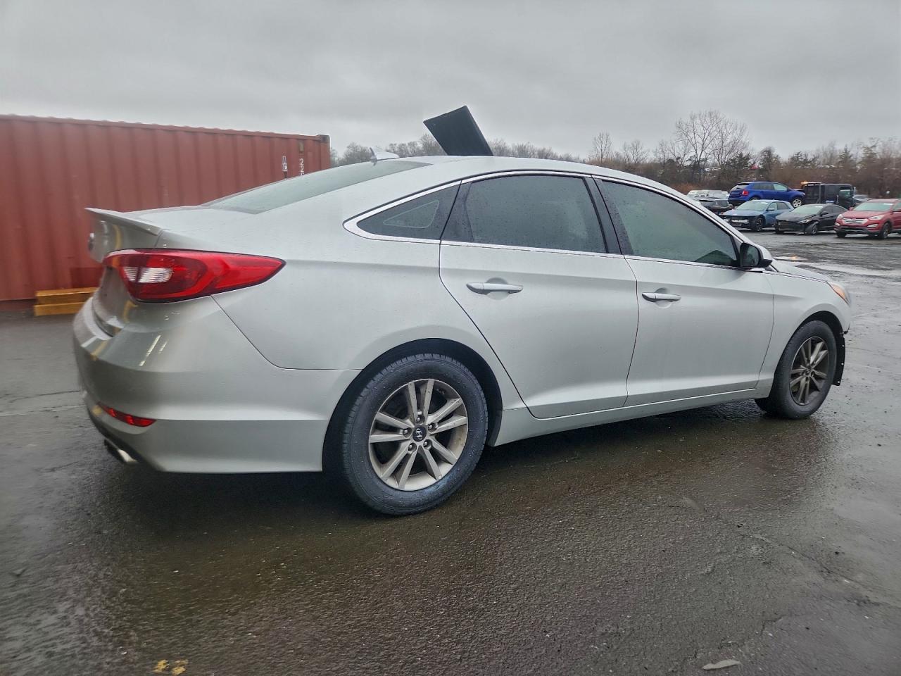2017 HYUNDAI SONATA SE photo 3