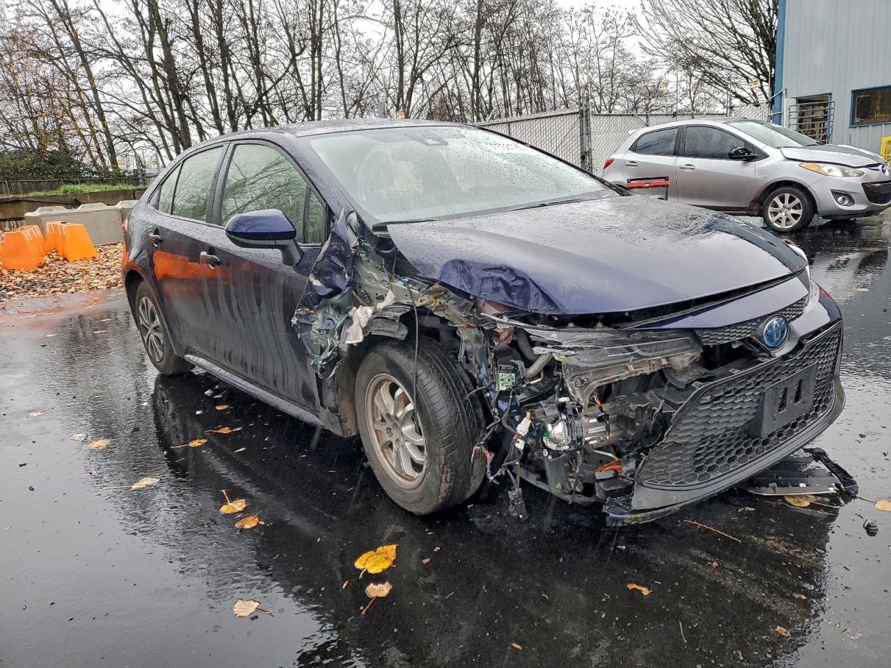 2021 TOYOTA COROLLA LE photo 4