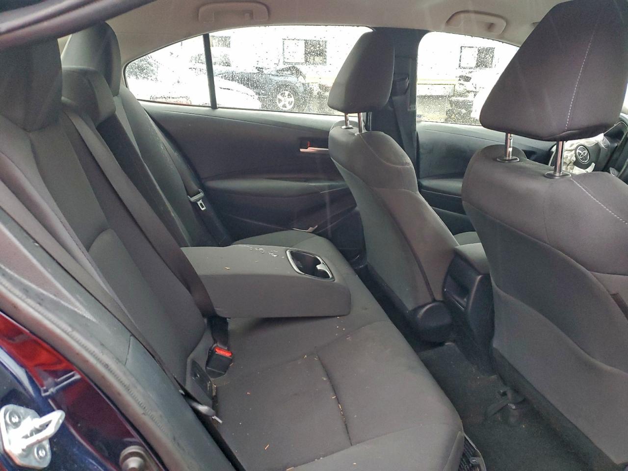 2021 TOYOTA COROLLA LE photo 10