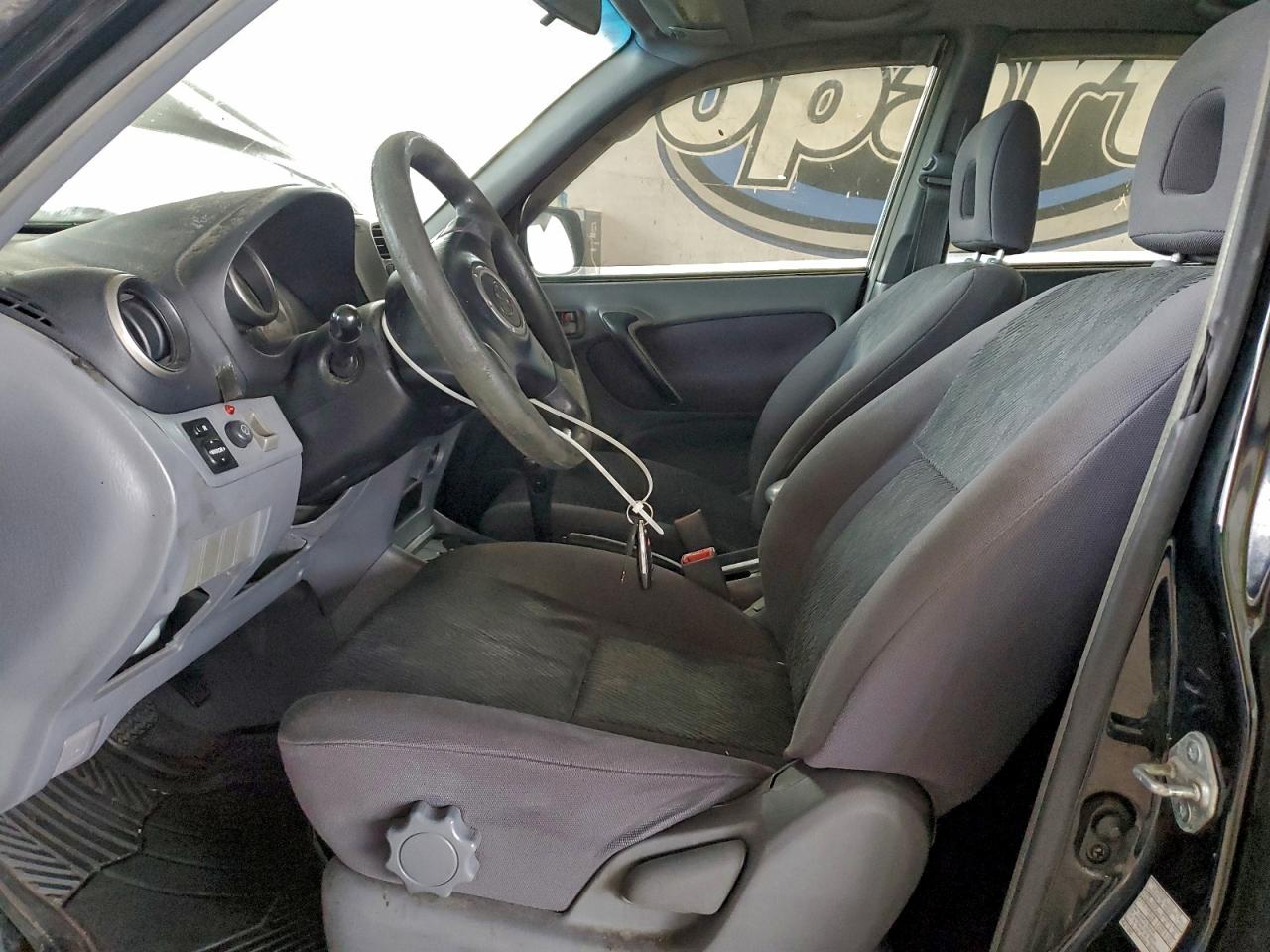 2002 TOYOTA RAV4 photo 7