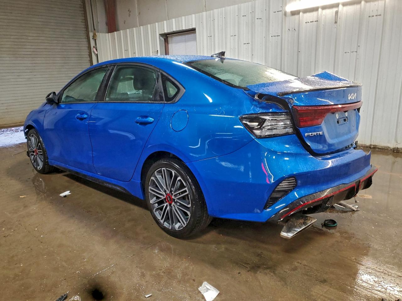 2023 KIA FORTE GT photo 2
