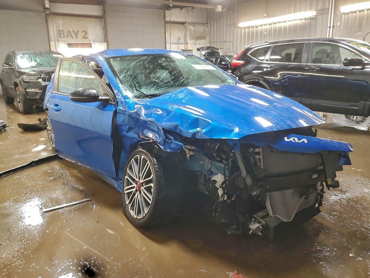 2023 KIA FORTE GT photo 4