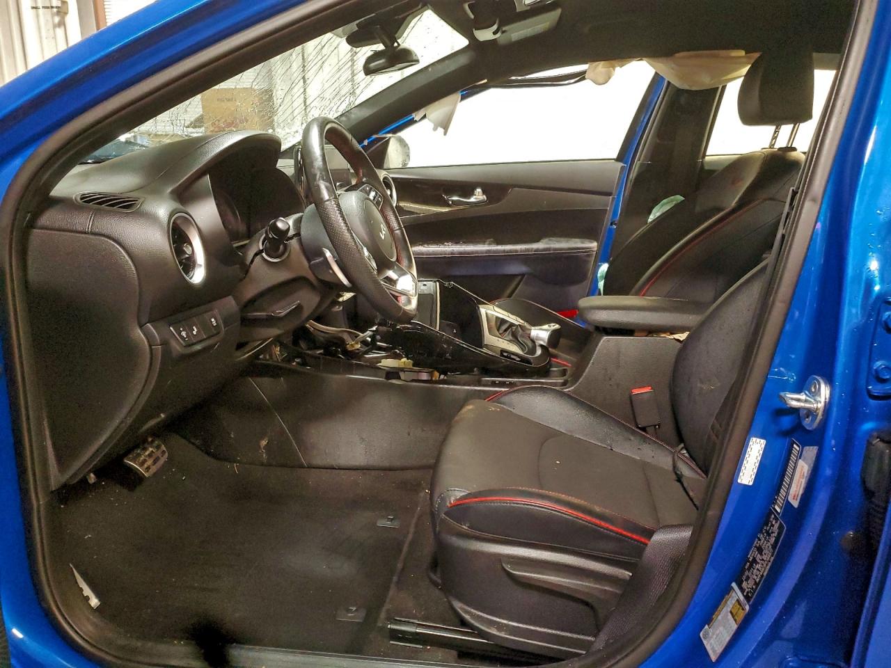 2023 KIA FORTE GT photo 7