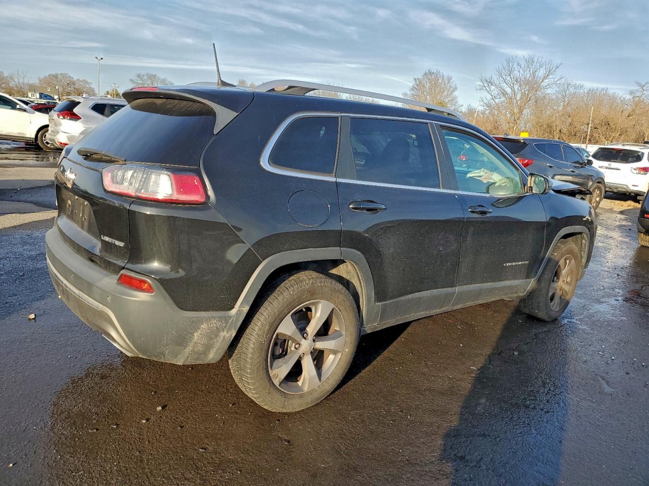 2019 JEEP CHEROKEE LIMITED photo 5