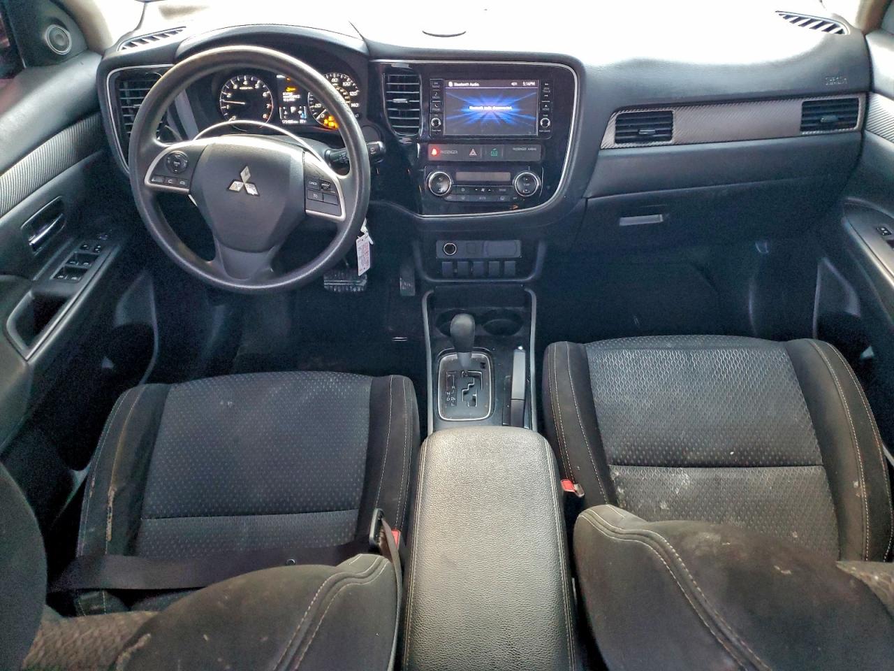 2018 MITSUBISHI OUTLANDER SE photo 15
