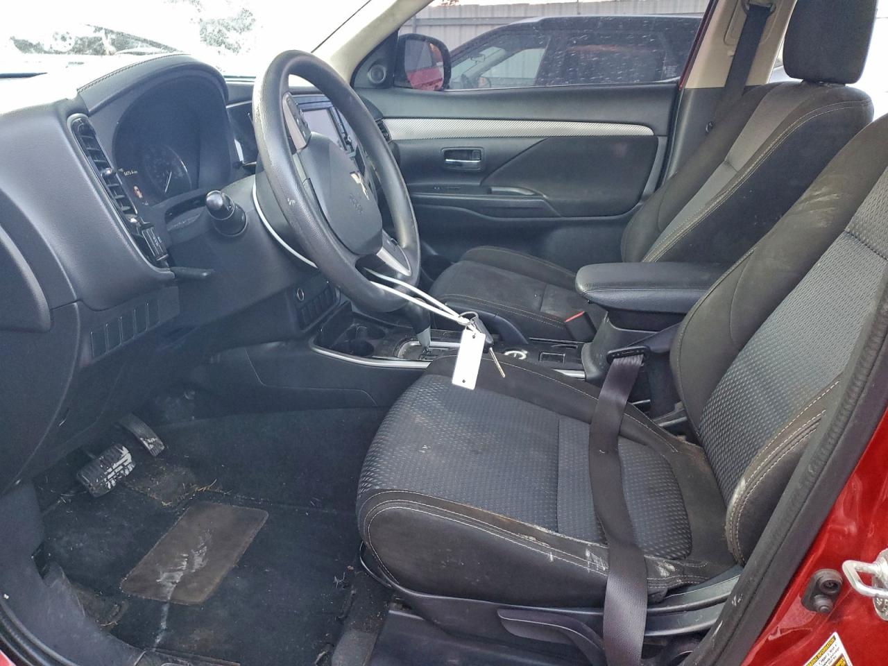 2018 MITSUBISHI OUTLANDER SE photo 13