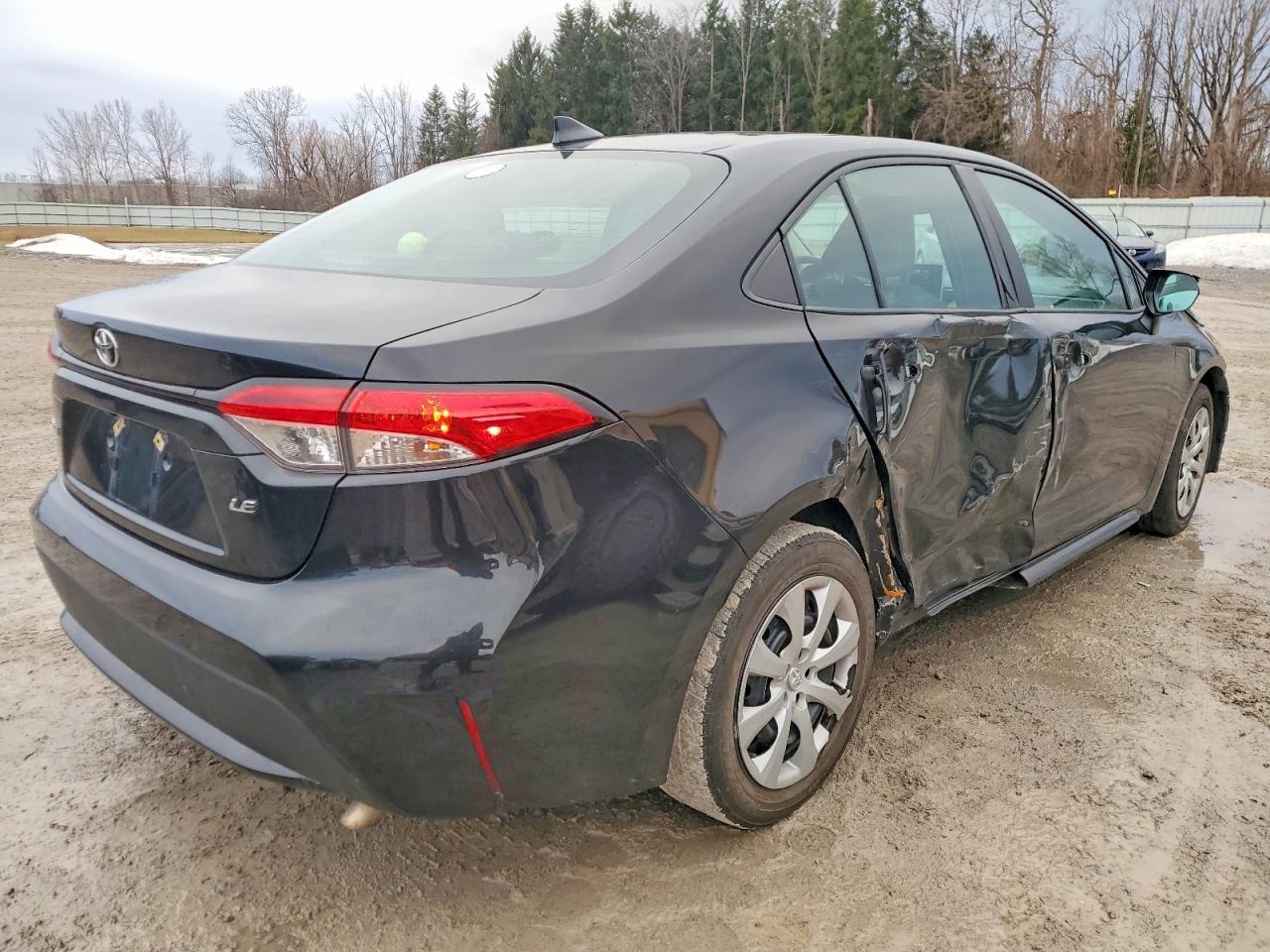 2021 TOYOTA COROLLA LE photo 5