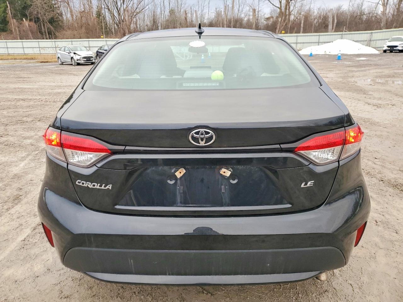 2021 TOYOTA COROLLA LE photo 11
