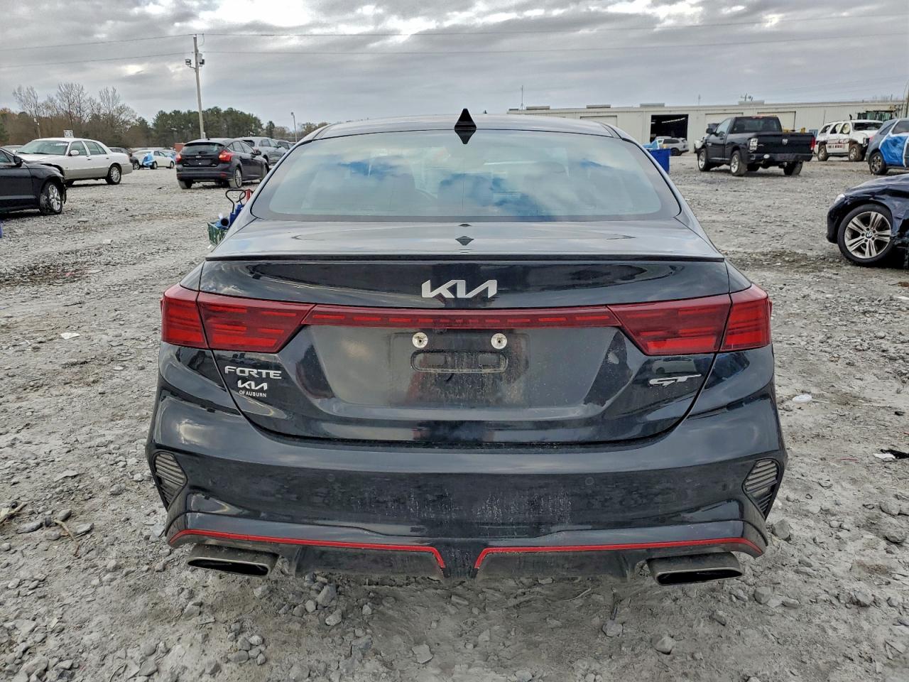 2024 KIA FORTE GT photo 11