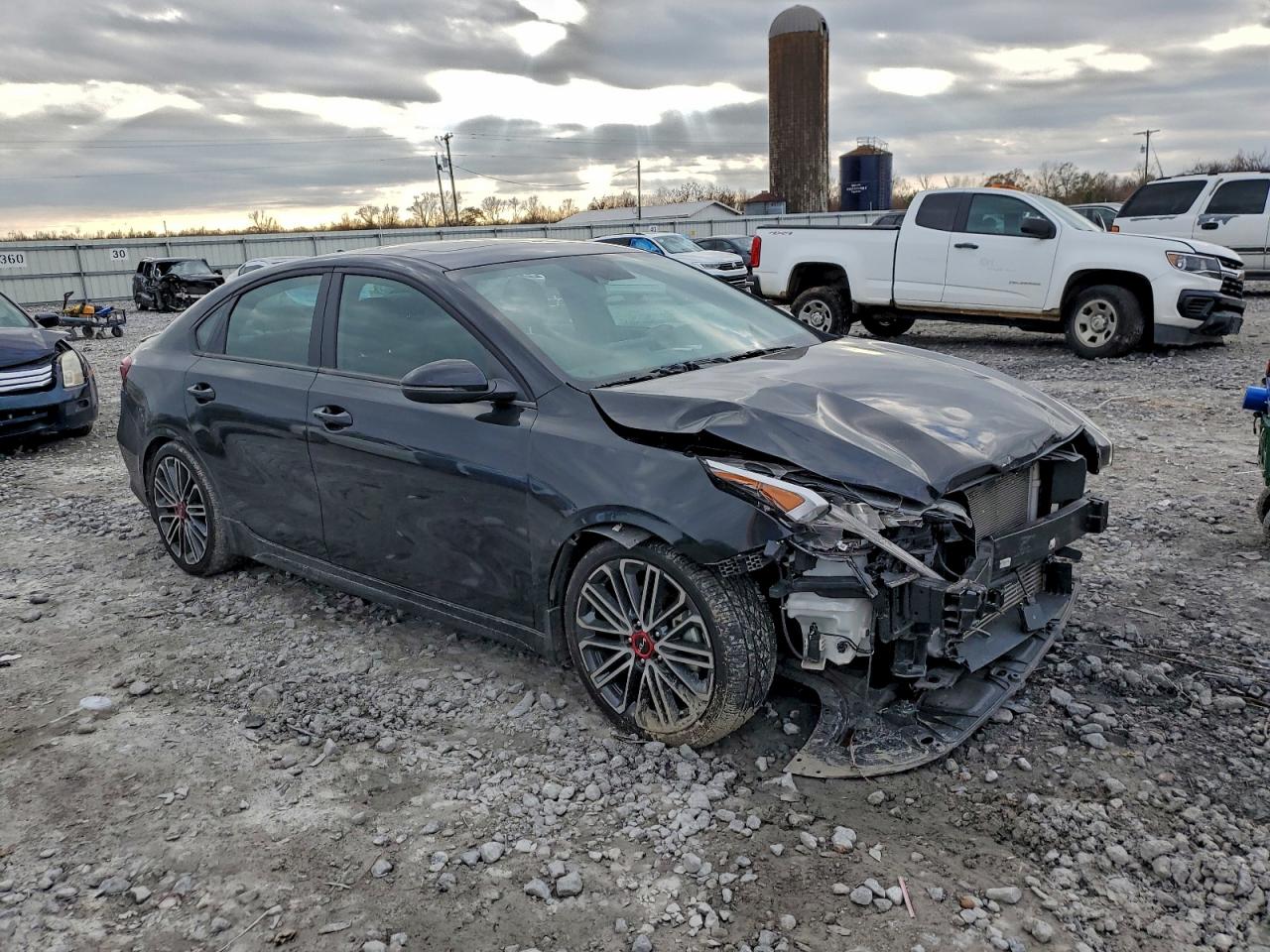 2024 KIA FORTE GT photo 7