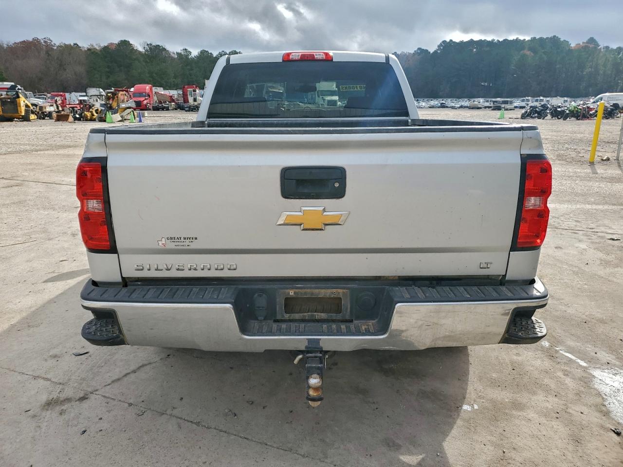 2018 CHEVROLET SILVERADO C1500 LT photo 6
