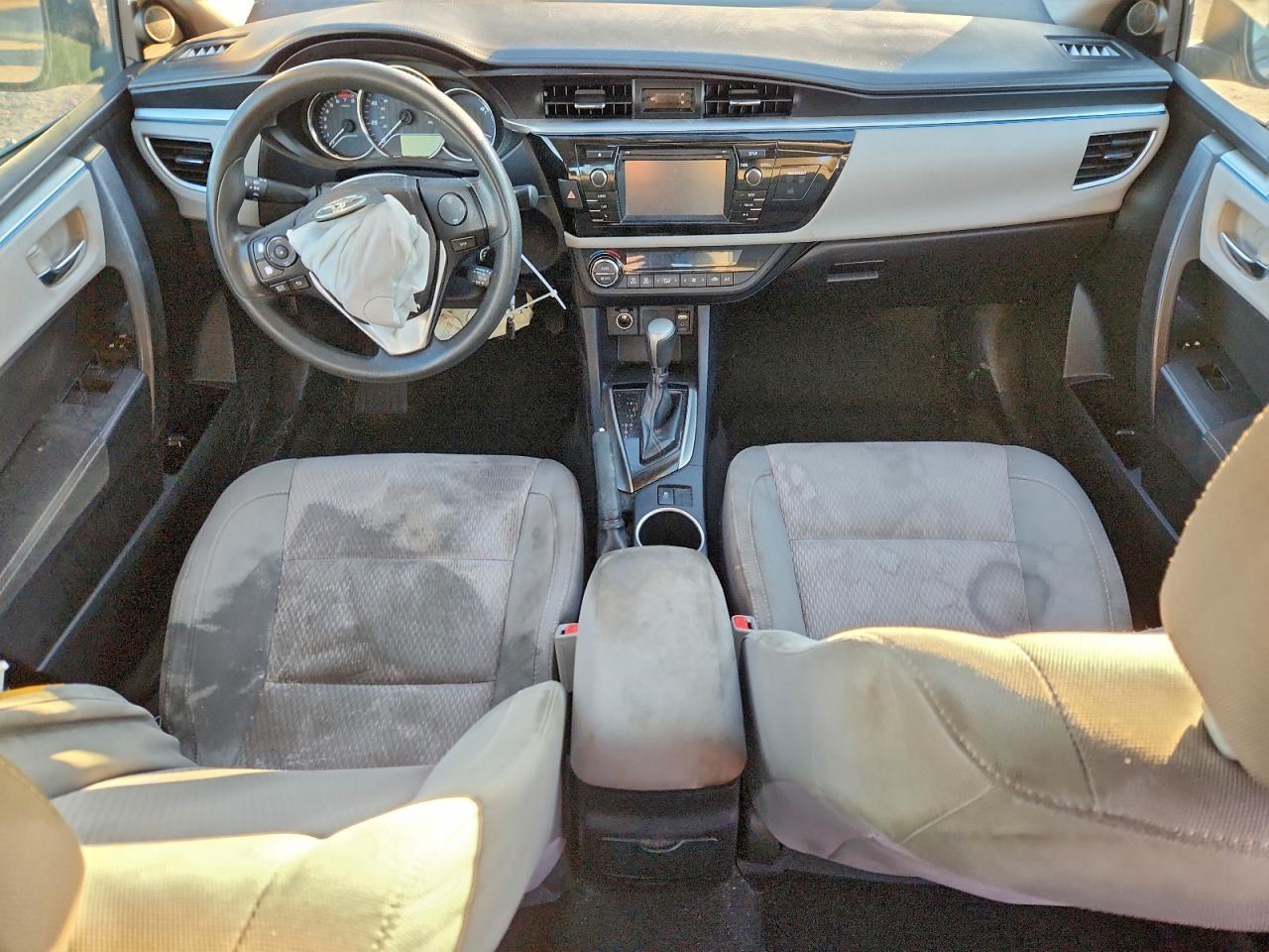 2015 TOYOTA COROLLA L photo 8