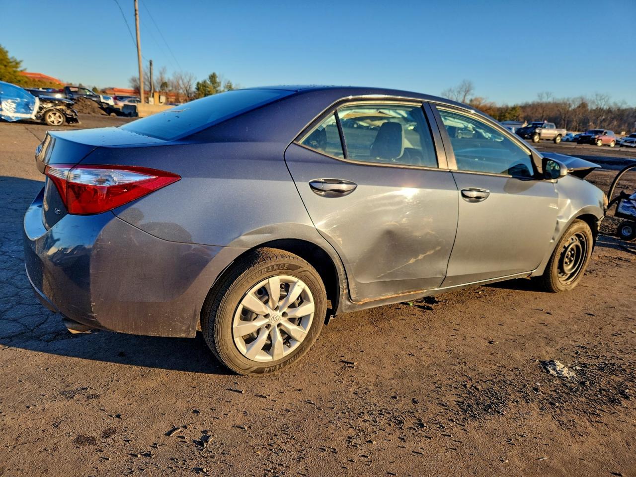 2015 TOYOTA COROLLA L photo 3