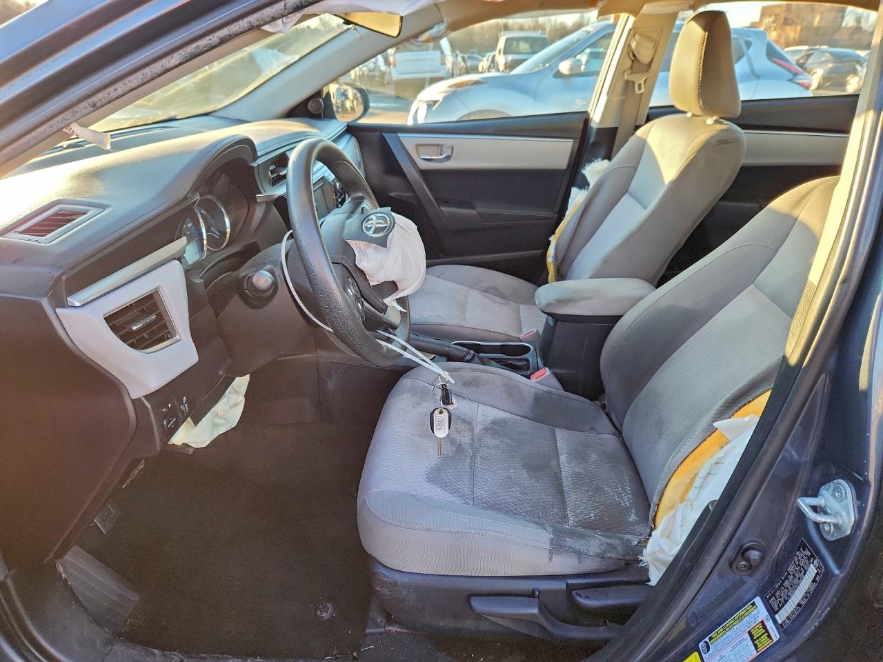 2015 TOYOTA COROLLA L photo 7