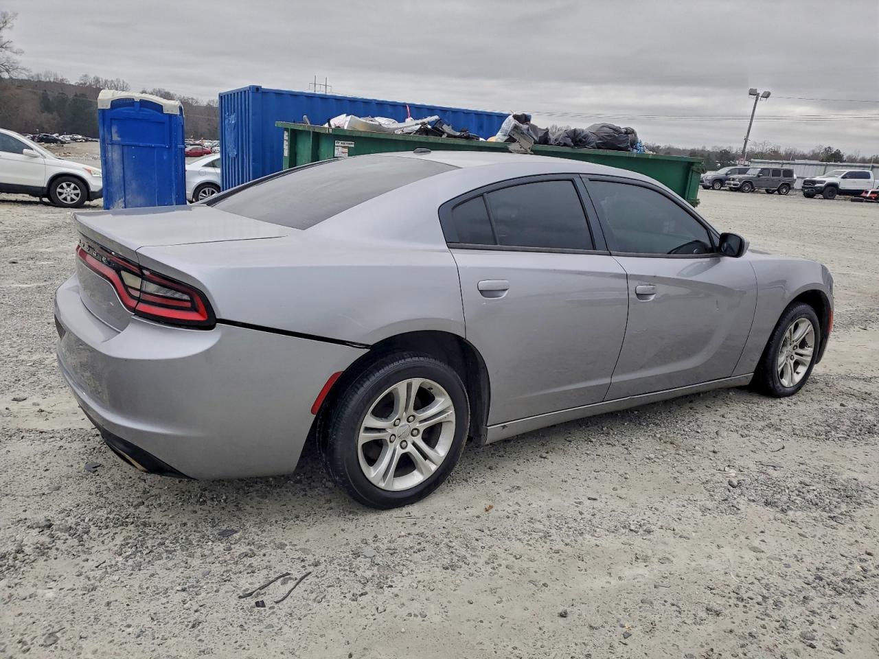 2015 DODGE CHARGER SE photo 3