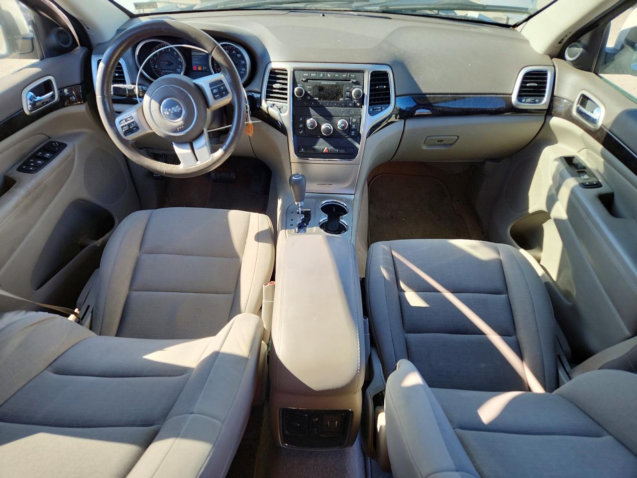 2012 JEEP GRAND CHEROKEE LAREDO photo 15