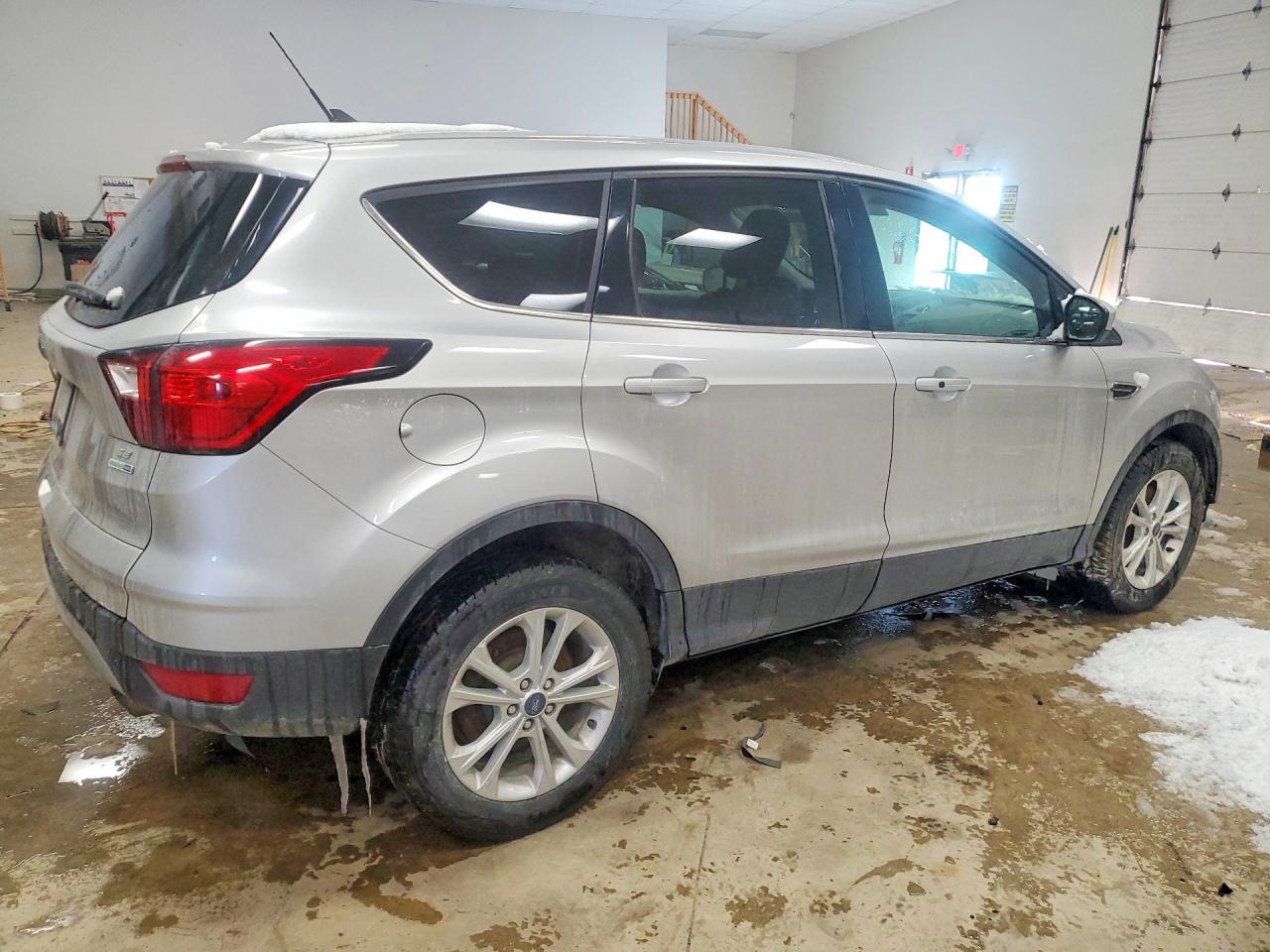 2019 FORD ESCAPE SE photo 3