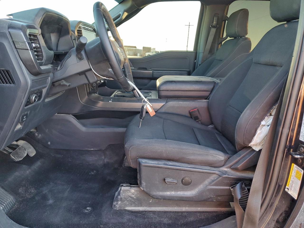 2024 FORD F150 XLT photo 7