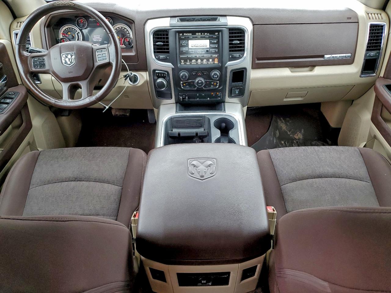 2017 RAM 1500 SLT photo 8