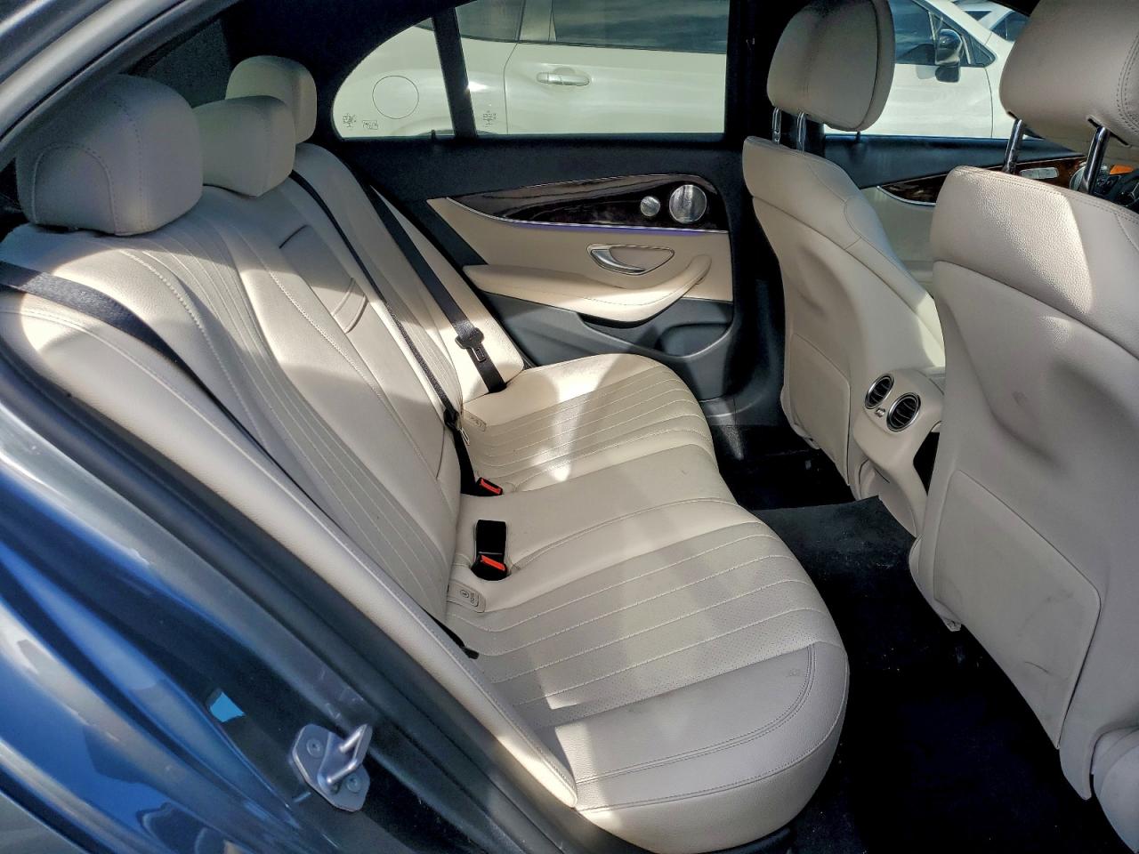 2017 MERCEDES-BENZ E 300 4MATIC photo 10