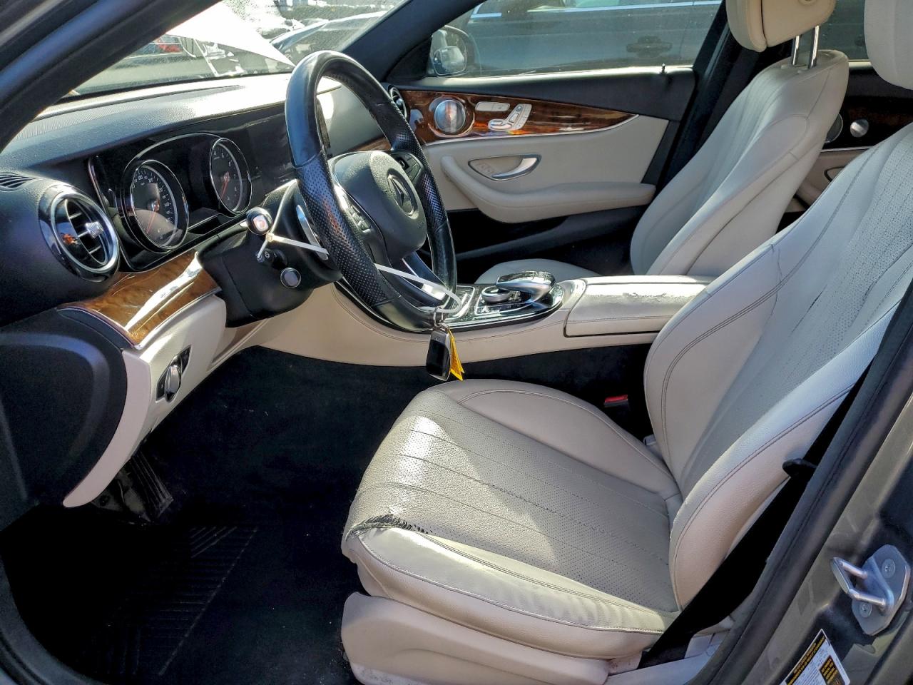 2017 MERCEDES-BENZ E 300 4MATIC photo 7