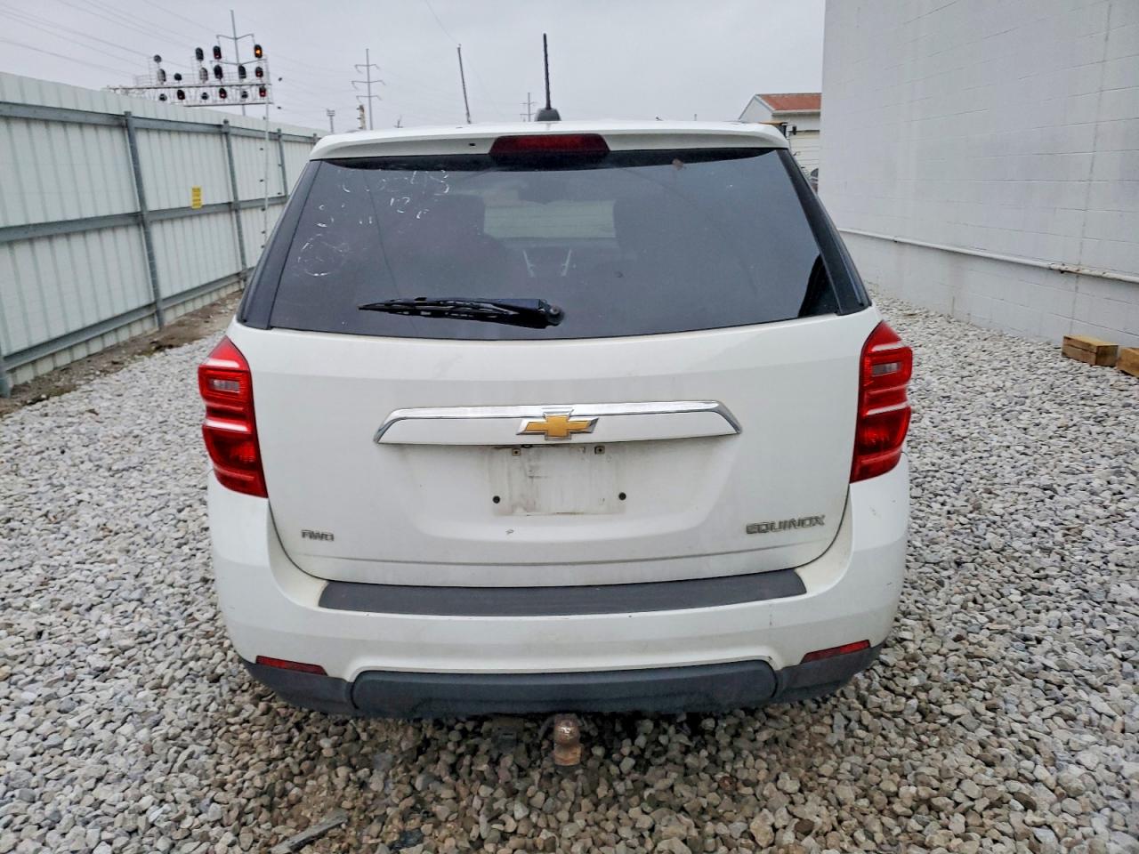2016 CHEVROLET EQUINOX LS photo 6