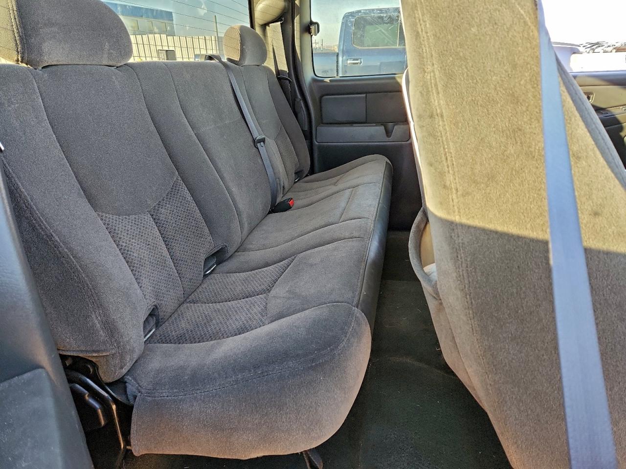 2006 CHEVROLET SILVERADO K1500 photo 10
