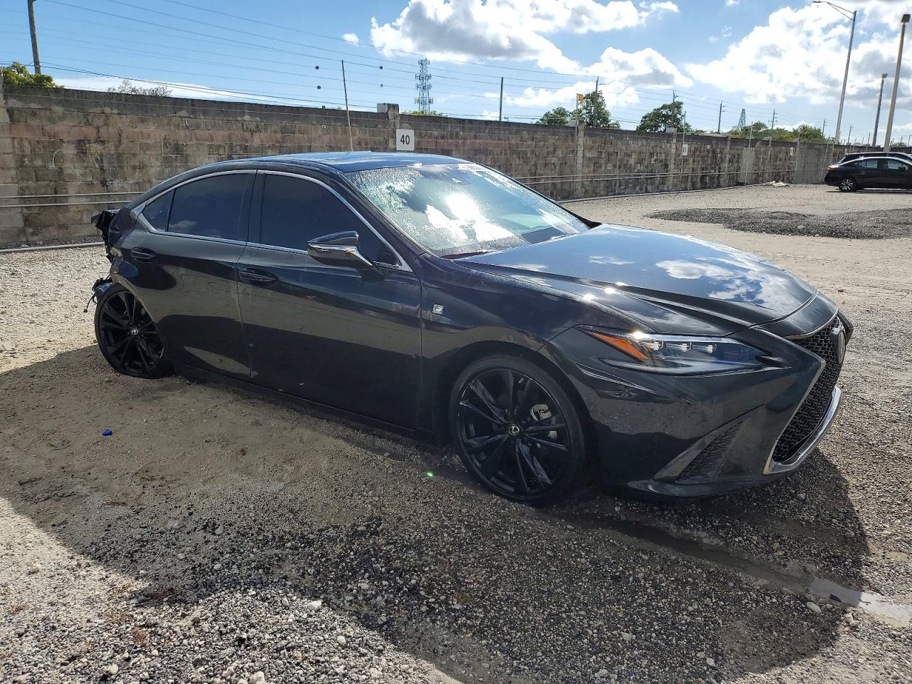 2023 LEXUS ES 300H F SPORT HANDLING photo 4