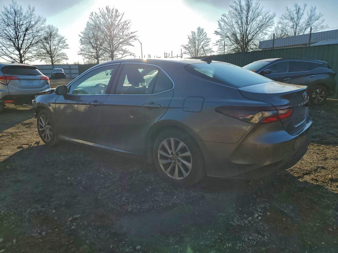 2022 TOYOTA CAMRY LE photo 2
