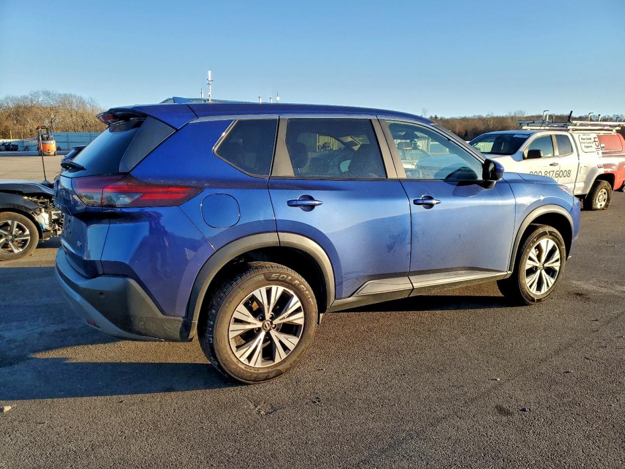 2023 NISSAN ROGUE SV photo 3