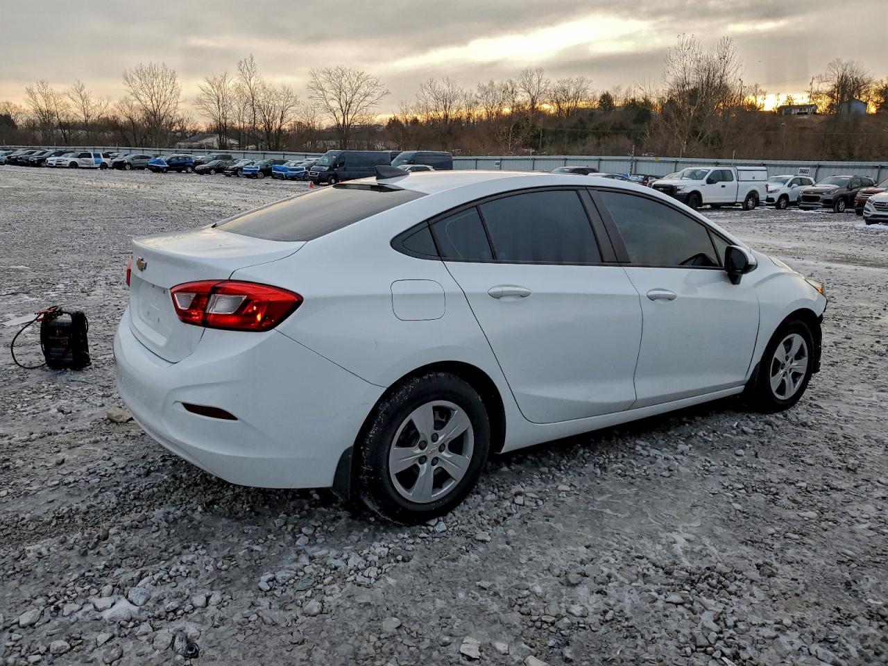 2016 CHEVROLET CRUZE LS photo 3