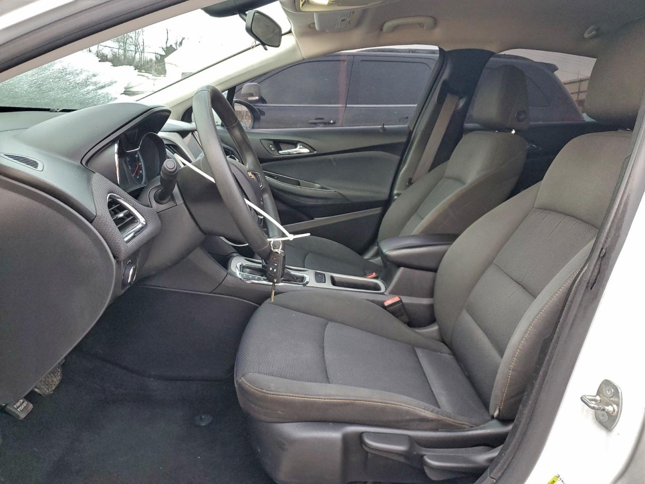 2016 CHEVROLET CRUZE LS photo 7