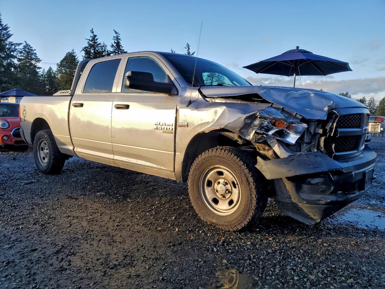2019 RAM 1500 CLASSIC TRADESMAN photo 4