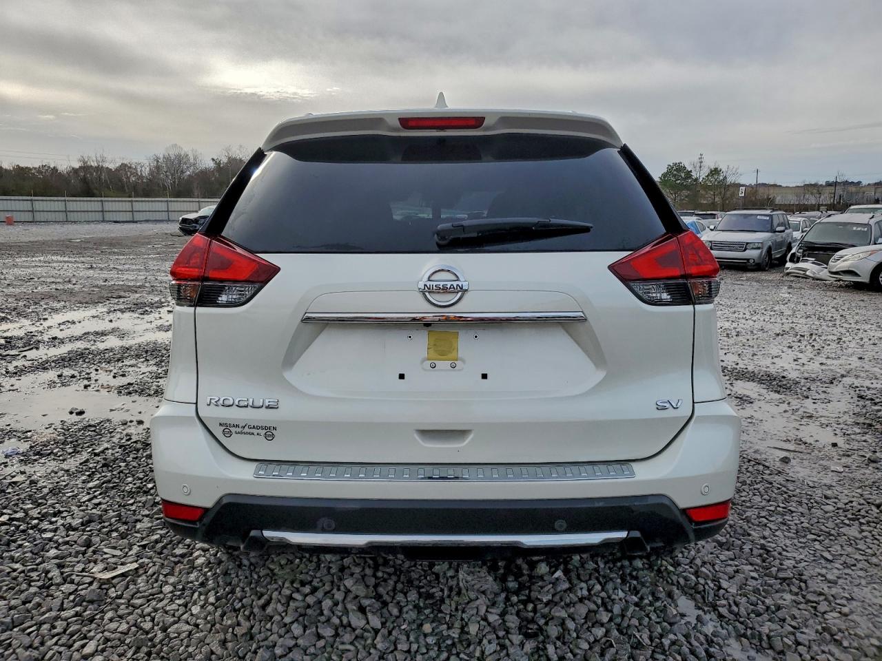 2020 NISSAN ROGUE SV photo 6