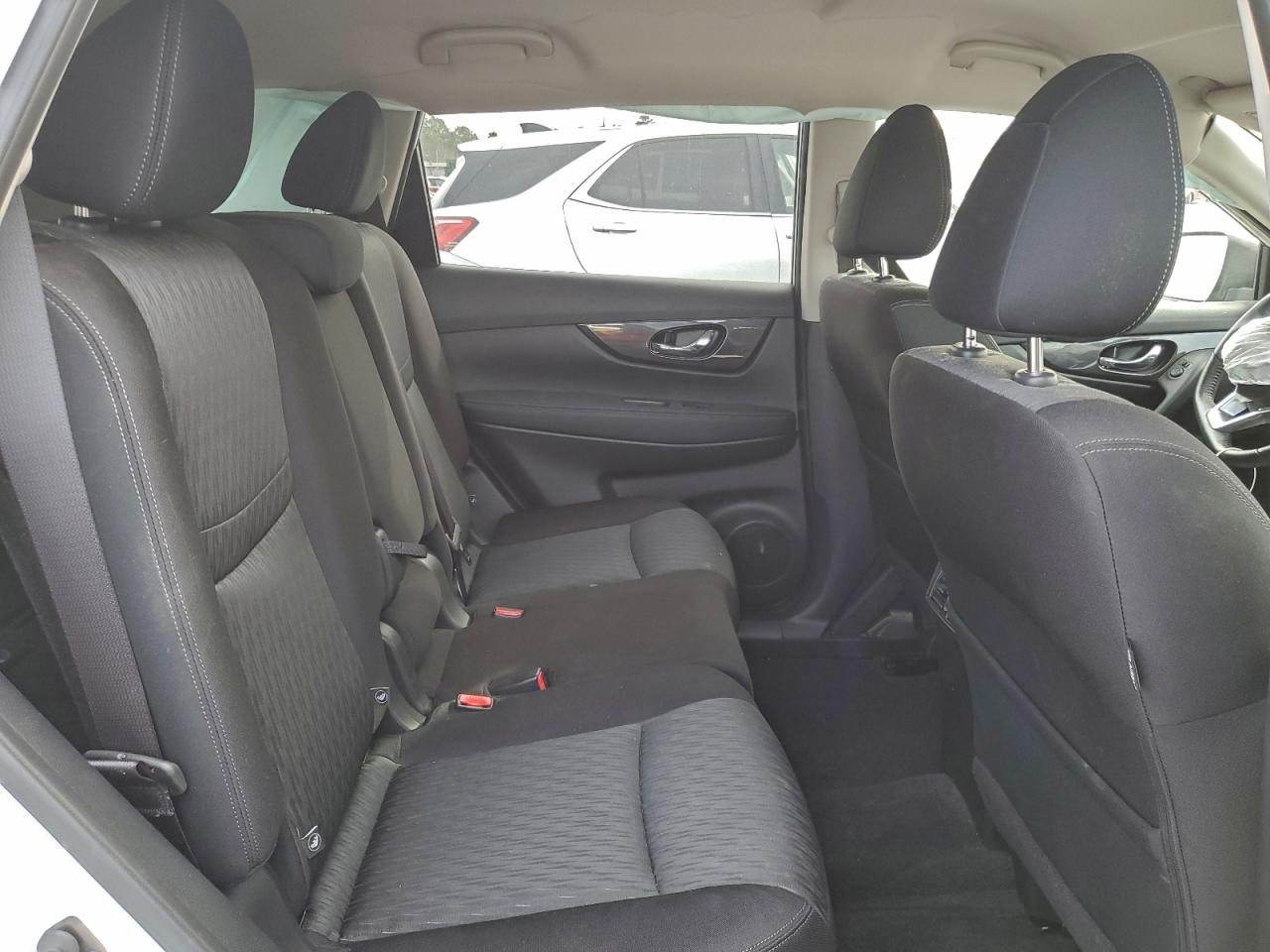 2020 NISSAN ROGUE SV photo 11