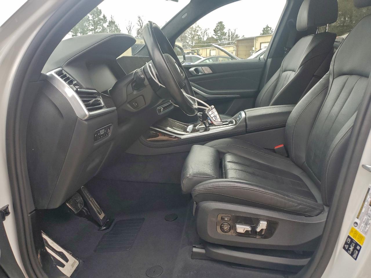 2021 BMW X7 XDRIVE40I photo 7