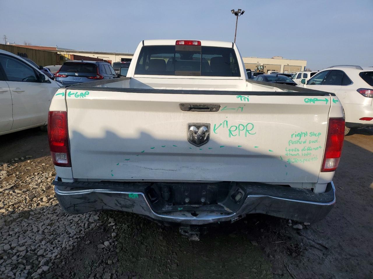 2017 RAM 1500 ST photo 6