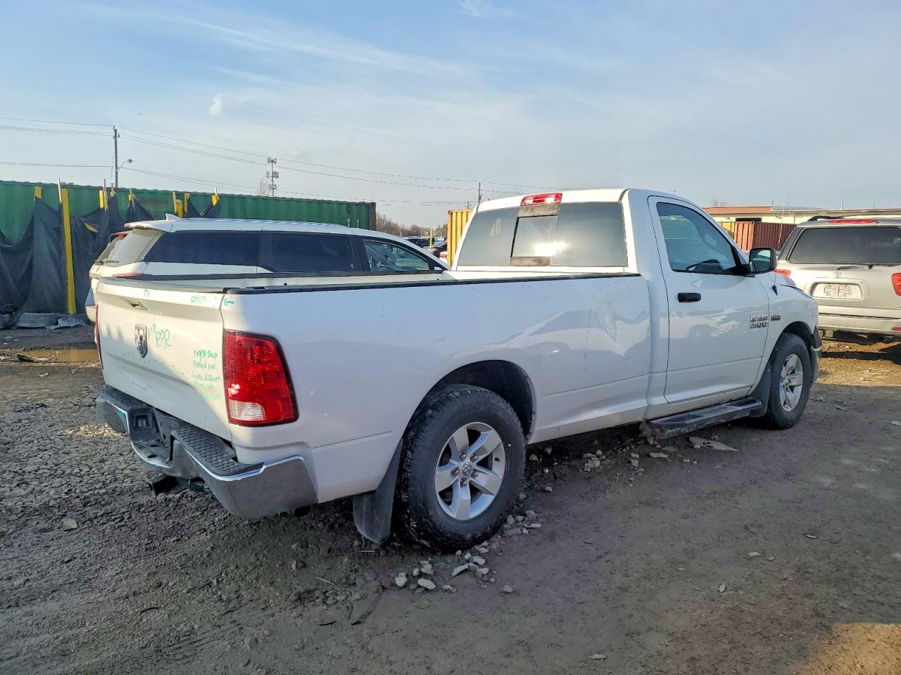 2017 RAM 1500 ST photo 3