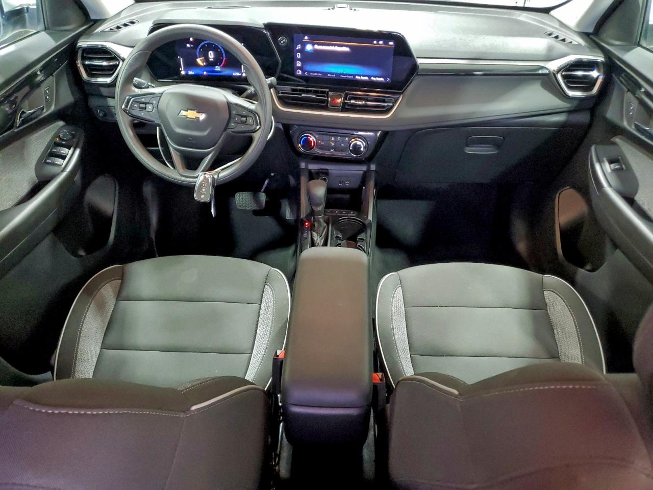 2025 CHEVROLET TRAILBLAZER LT photo 8