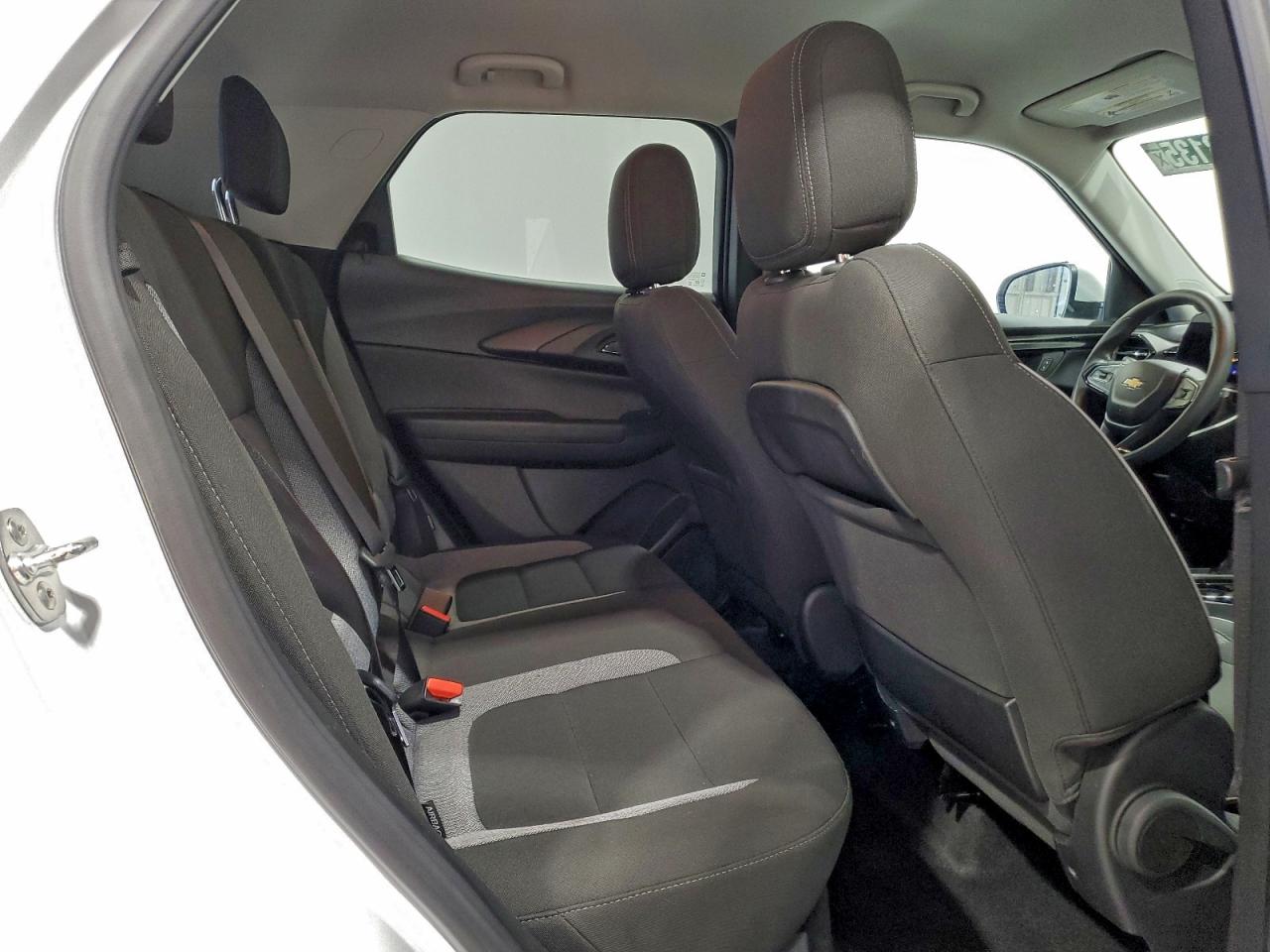 2025 CHEVROLET TRAILBLAZER LT photo 11